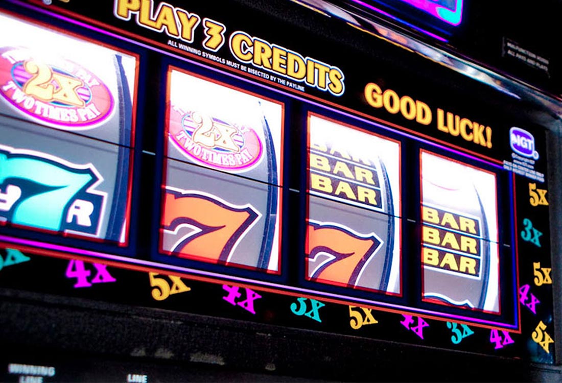 slot machine showing 777 jackpot
